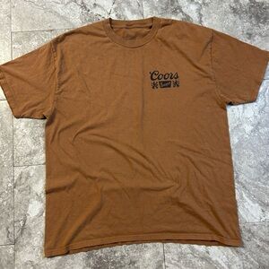 Coors Banquet Men's Gold Brown Back Waterfall Graphic T-Shirt XL